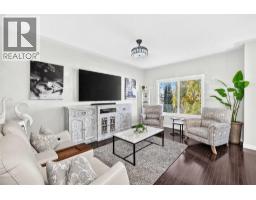 1060 KINGSTON Crescent SE - photo 14
