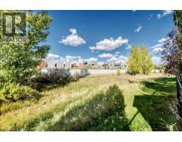 1060 KINGSTON Crescent SE - photo 49