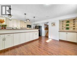 3103a 38 Street Sw, Calgary, AB T3E3G4 Photo 10