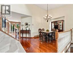 21 Mt Robson Close SE - photo 16
