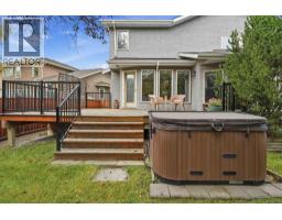 21 Mt Robson Close SE - photo 41