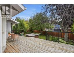 21 Mt Robson Close SE - photo 44