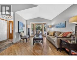 5 Sunset Crescent - photo 4
