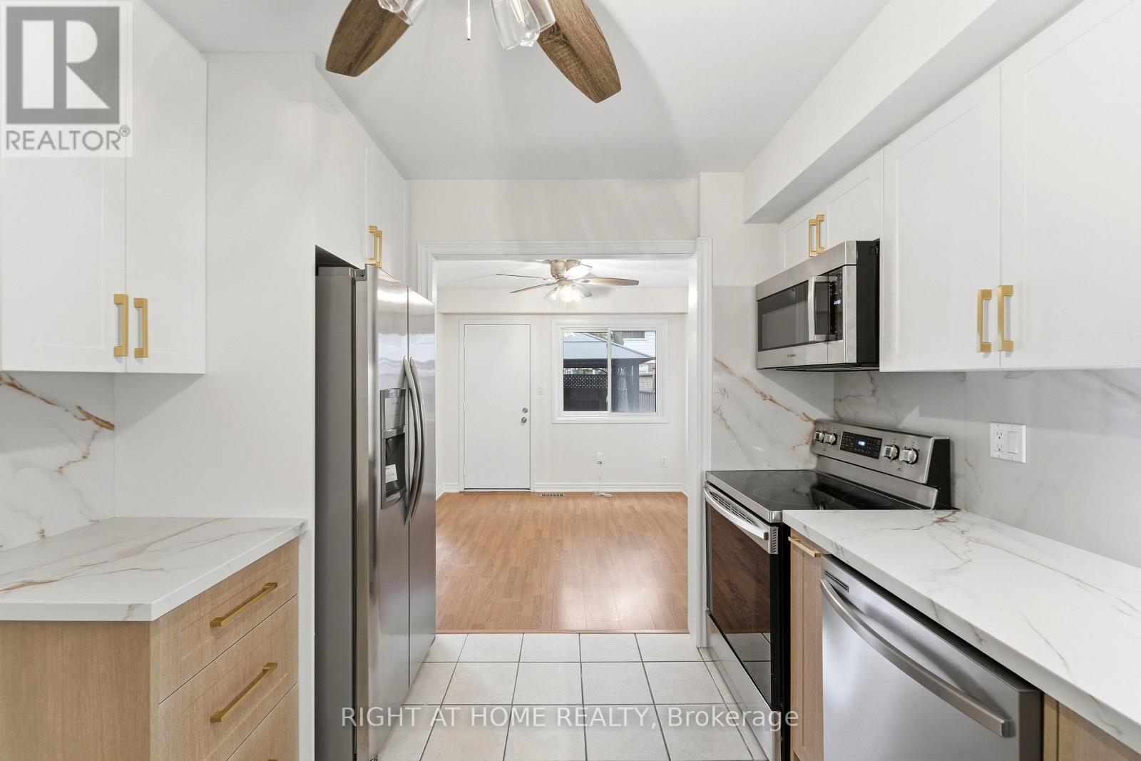 #92 92 ST ANDREWS DRIVE - 14