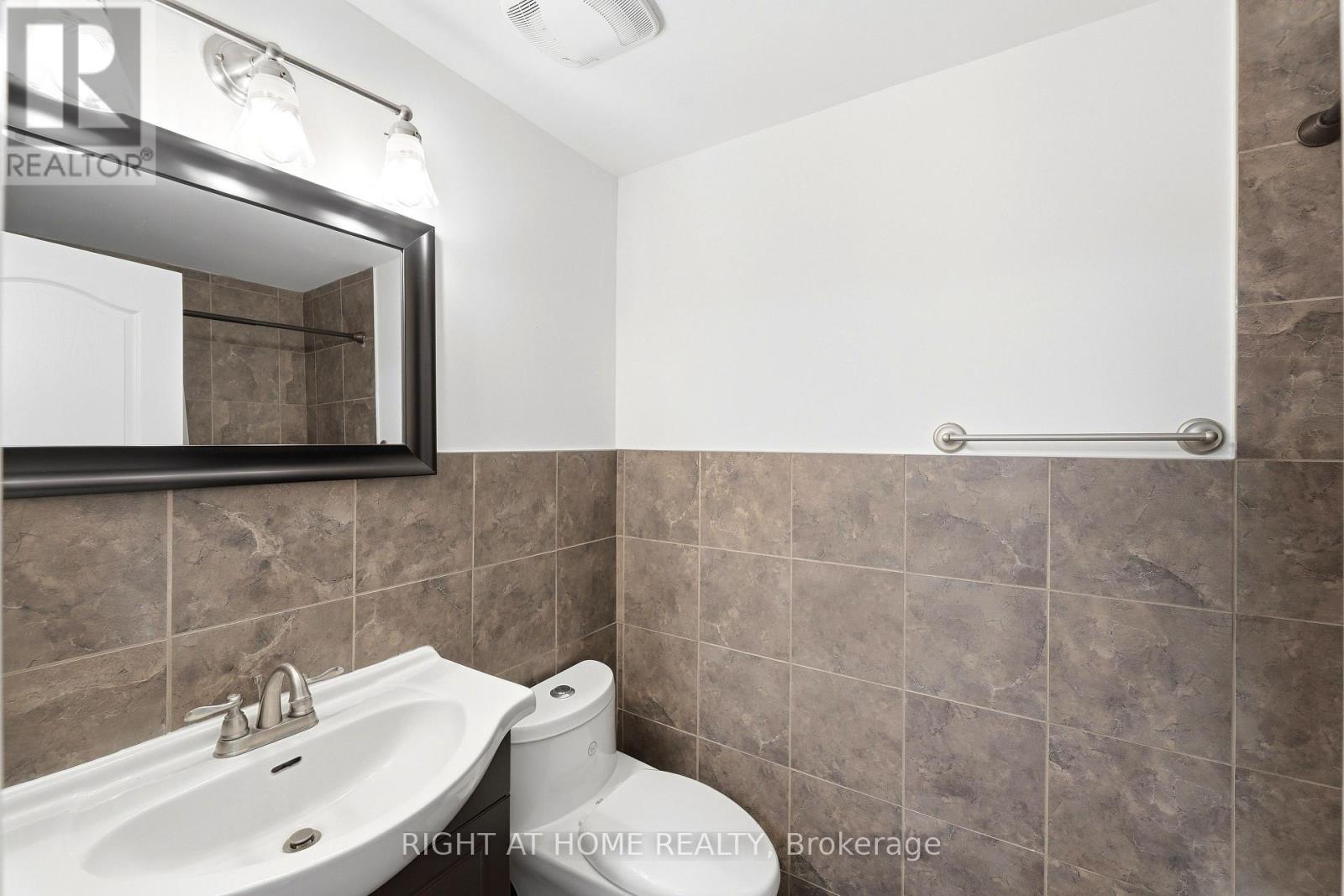 #92 92 ST ANDREWS DRIVE - 20