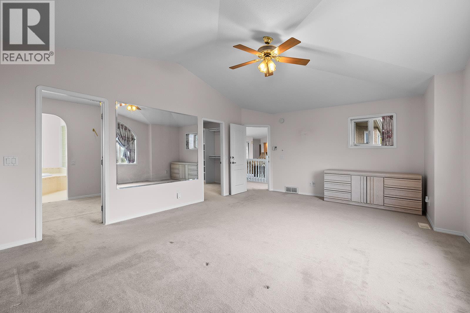 695 Valley Road - Image 30