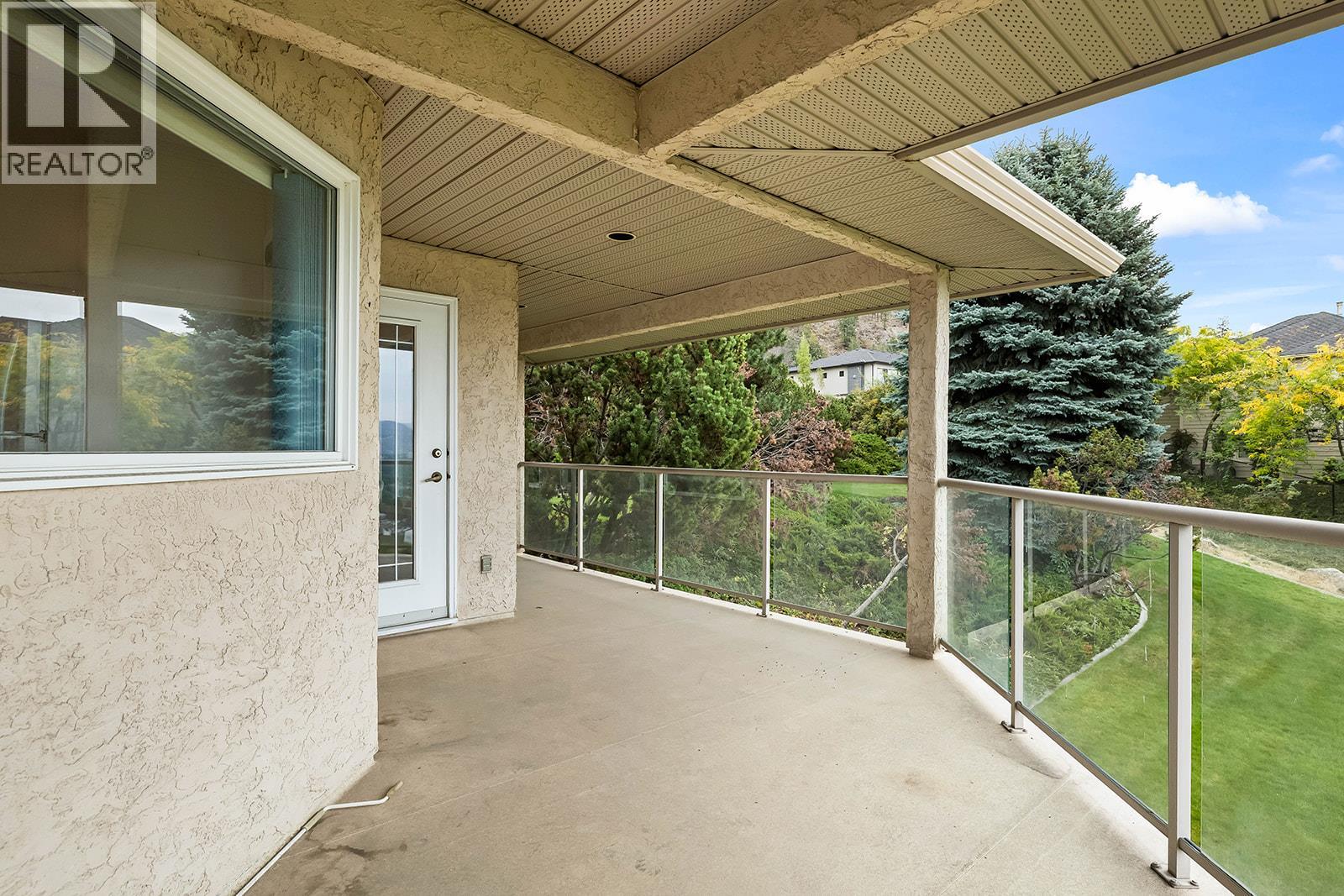 695 Valley Road - 20