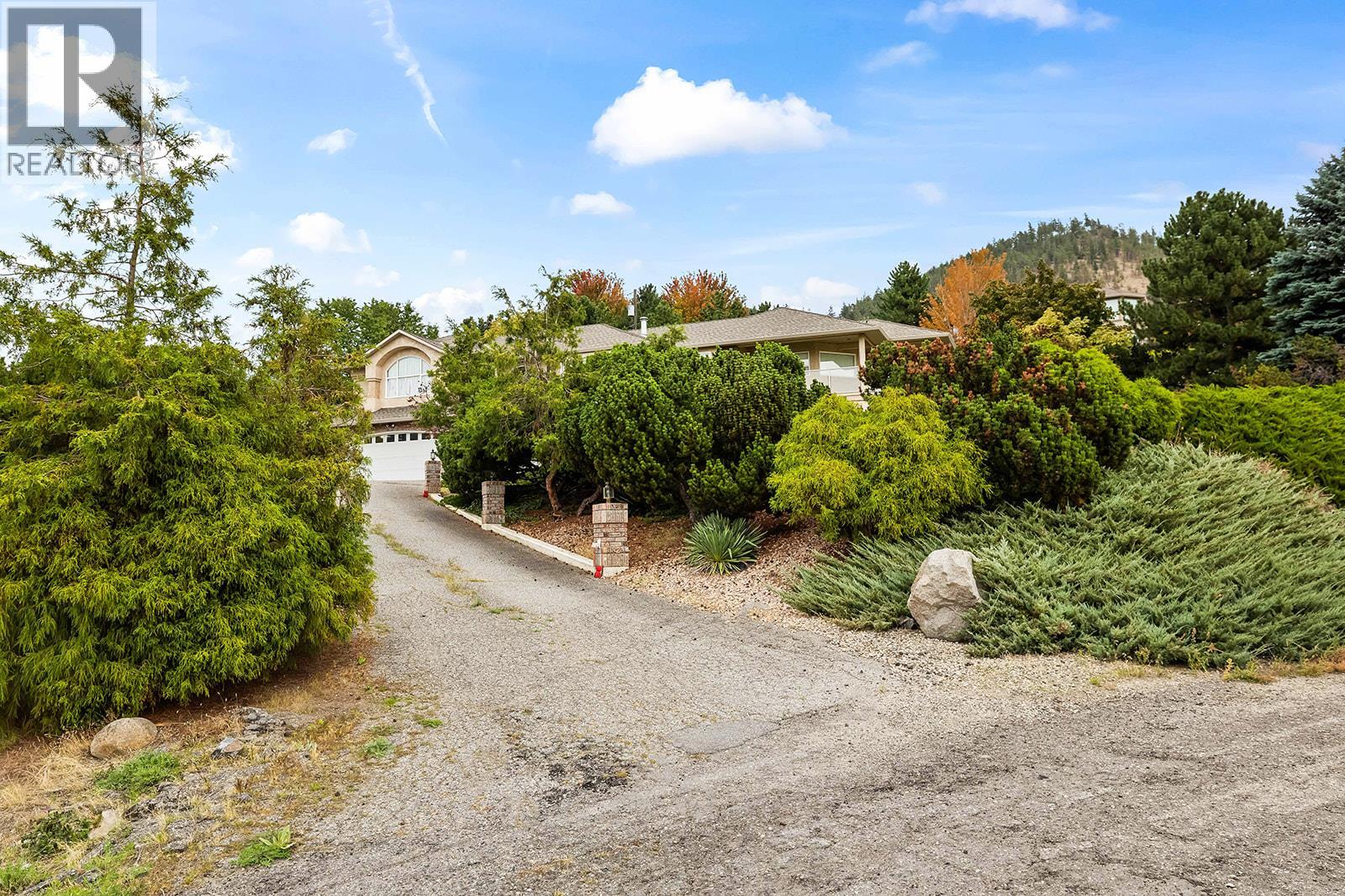 695 Valley Road - 52