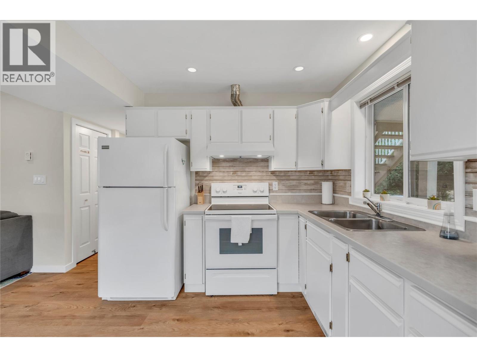 114 VANCOUVER Place, Penticton
