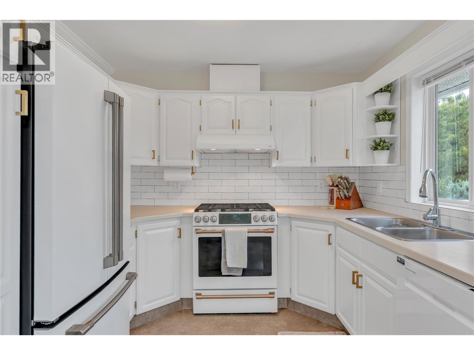 114 VANCOUVER Place, Penticton