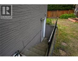 800 Alvarado Terr, Saanich, BC V8Y1G4 Photo 40