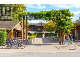 800 Alvarado Terr, Saanich, BC V8Y1G4 Photo 42