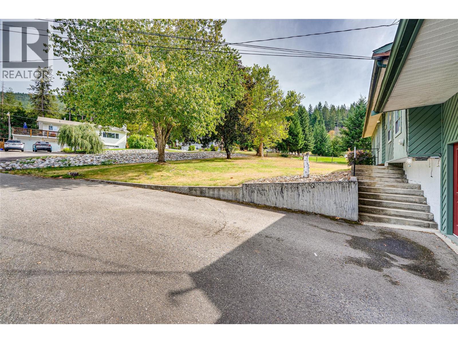 3275 Upper McLeod Road - 55