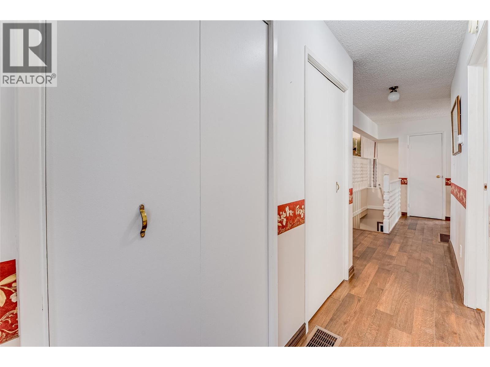 3275 Upper McLeod Road - Image 27