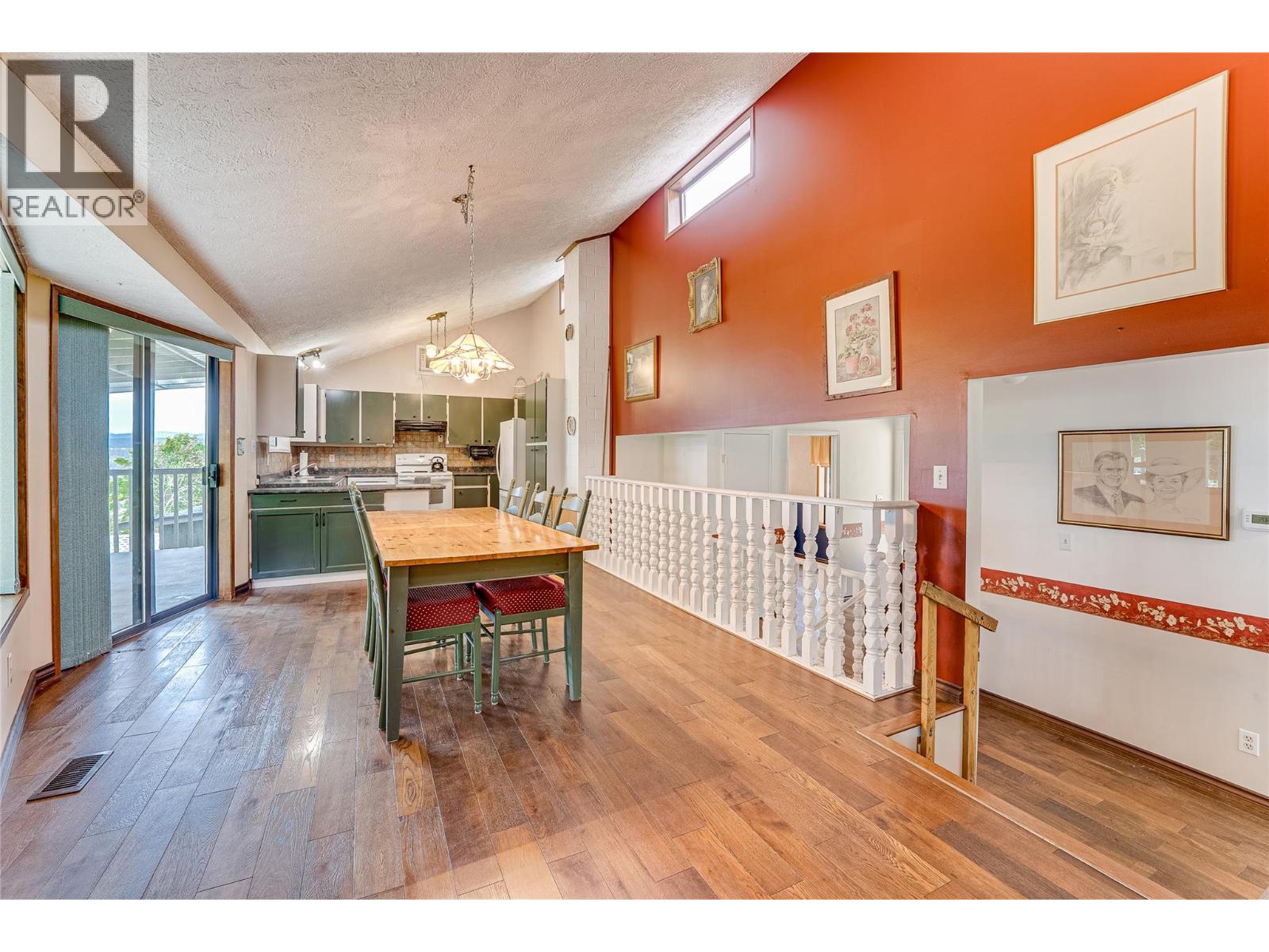 3275 Upper McLeod Road - Image 29
