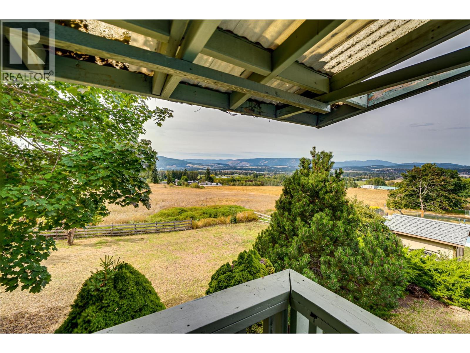 3275 Upper McLeod Road - Image 37