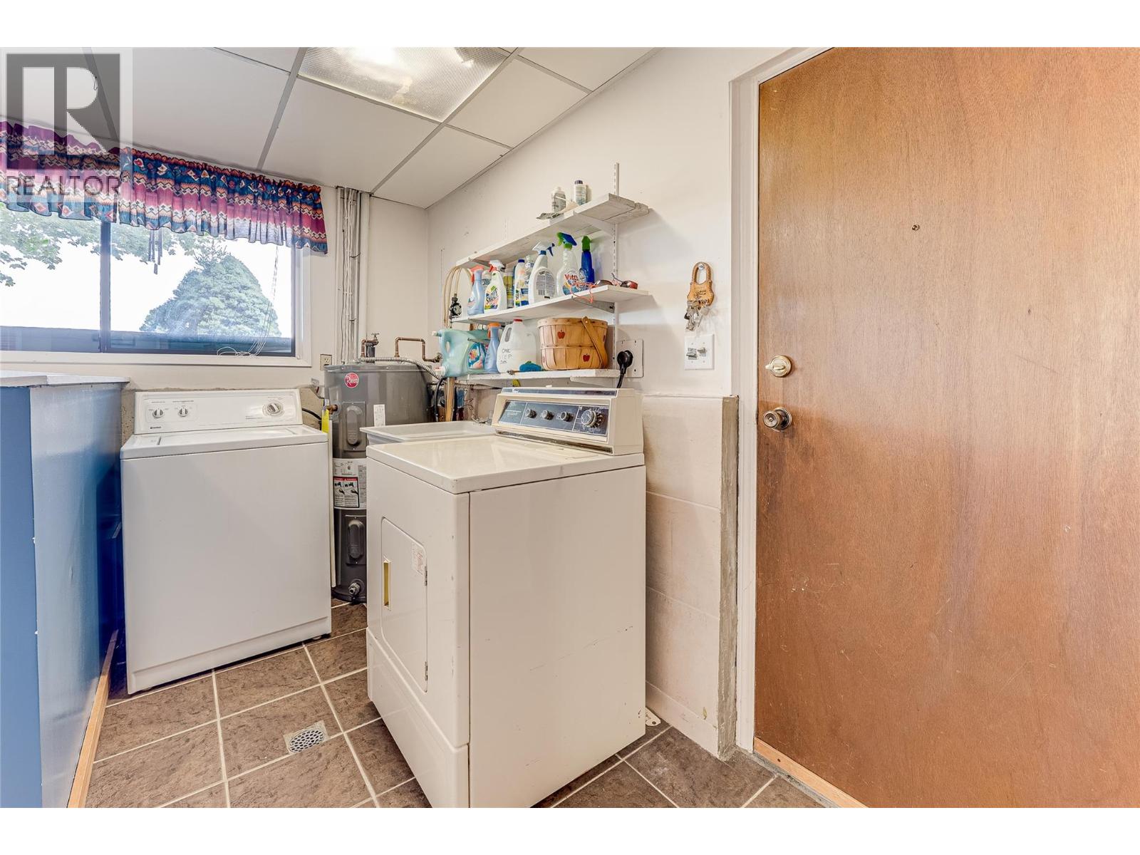 3275 Upper McLeod Road - 40