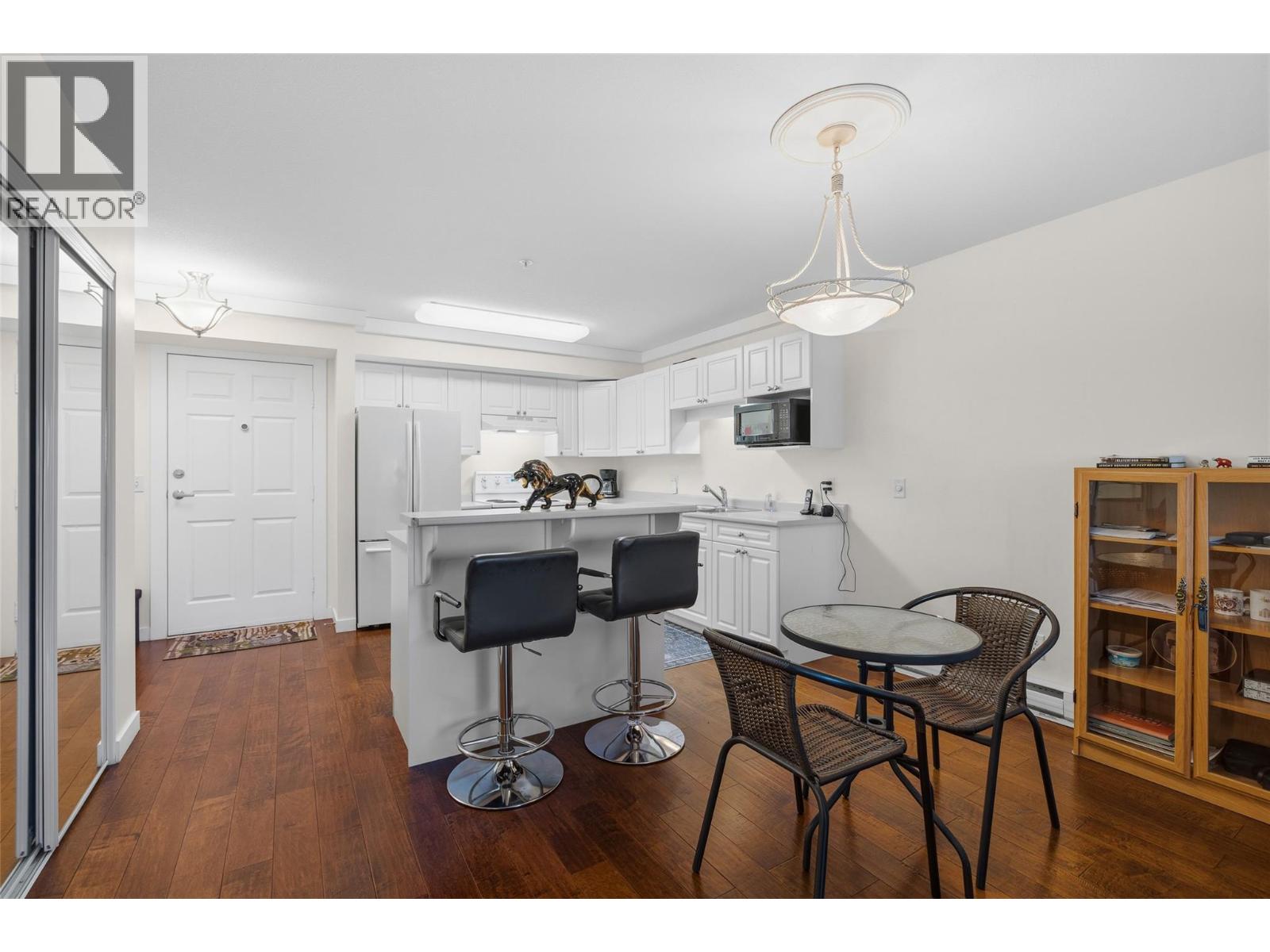 250 Dougall Road N Unit# 208, Kelowna