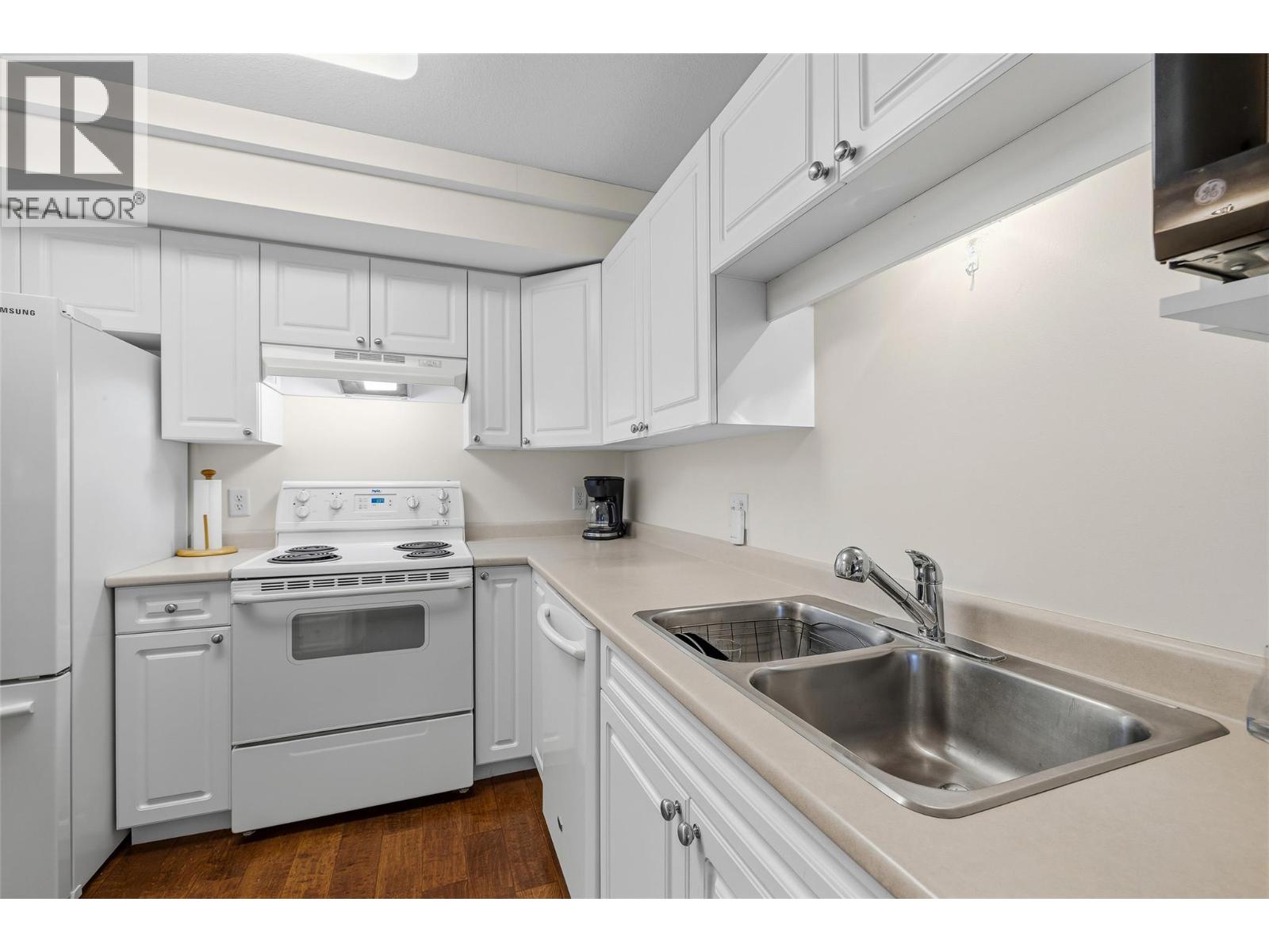 250 Dougall Road N Unit# 208, Kelowna