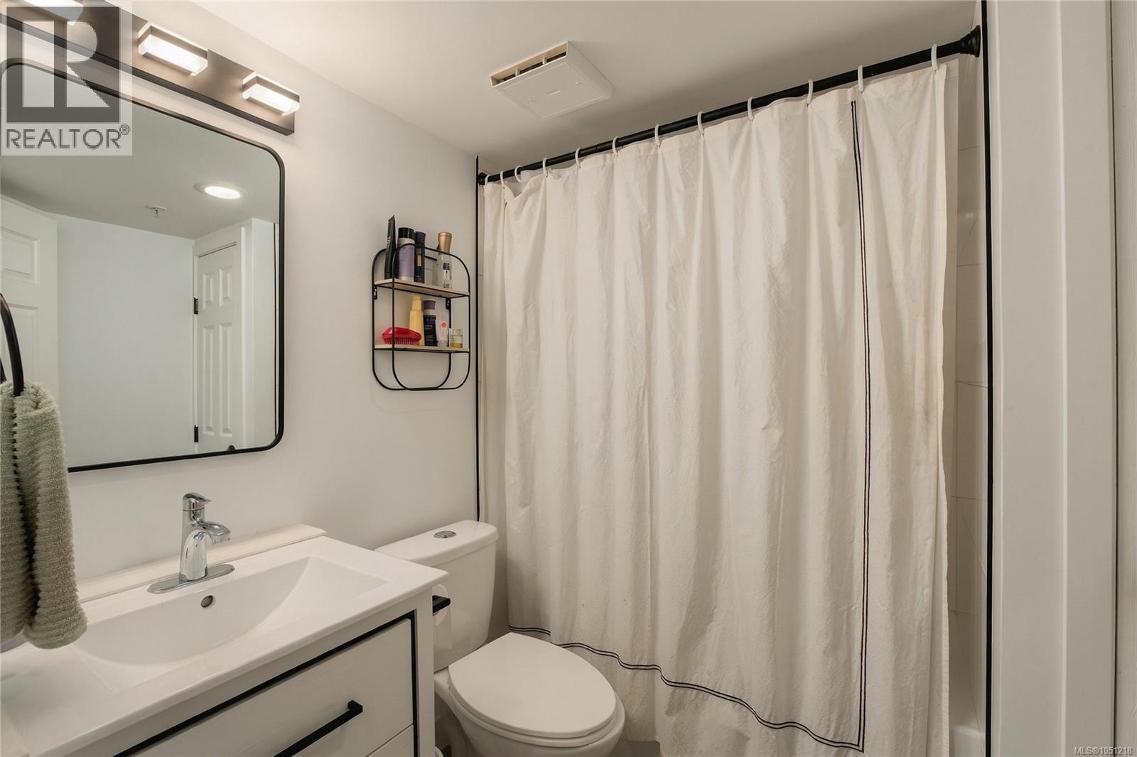 #203 3230 Glasgow Ave - Image 10