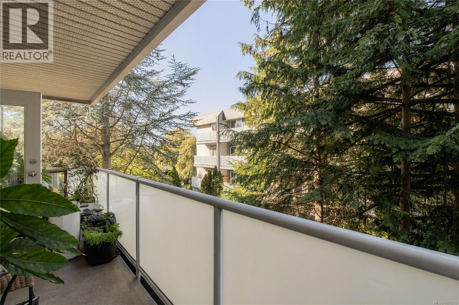 #203 3230 Glasgow Ave - Image 13