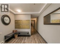 203 3230 Glasgow Ave, Saanich, BC V8X1M2 Photo 15