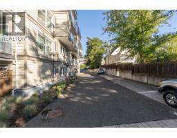 203 3230 Glasgow Ave, Saanich, BC V8X1M2 Photo 20