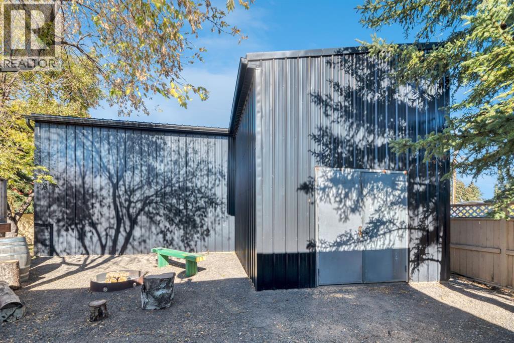 104 1 Avenue NE - 12