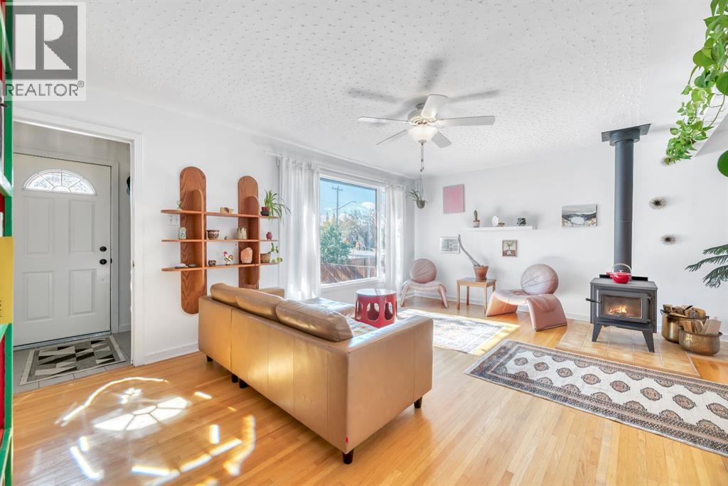 104 1 Avenue NE - Image 3