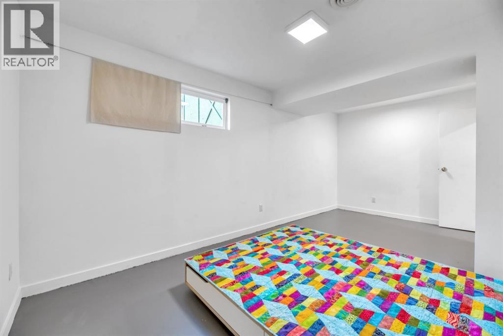 104 1 Avenue NE - Image 33