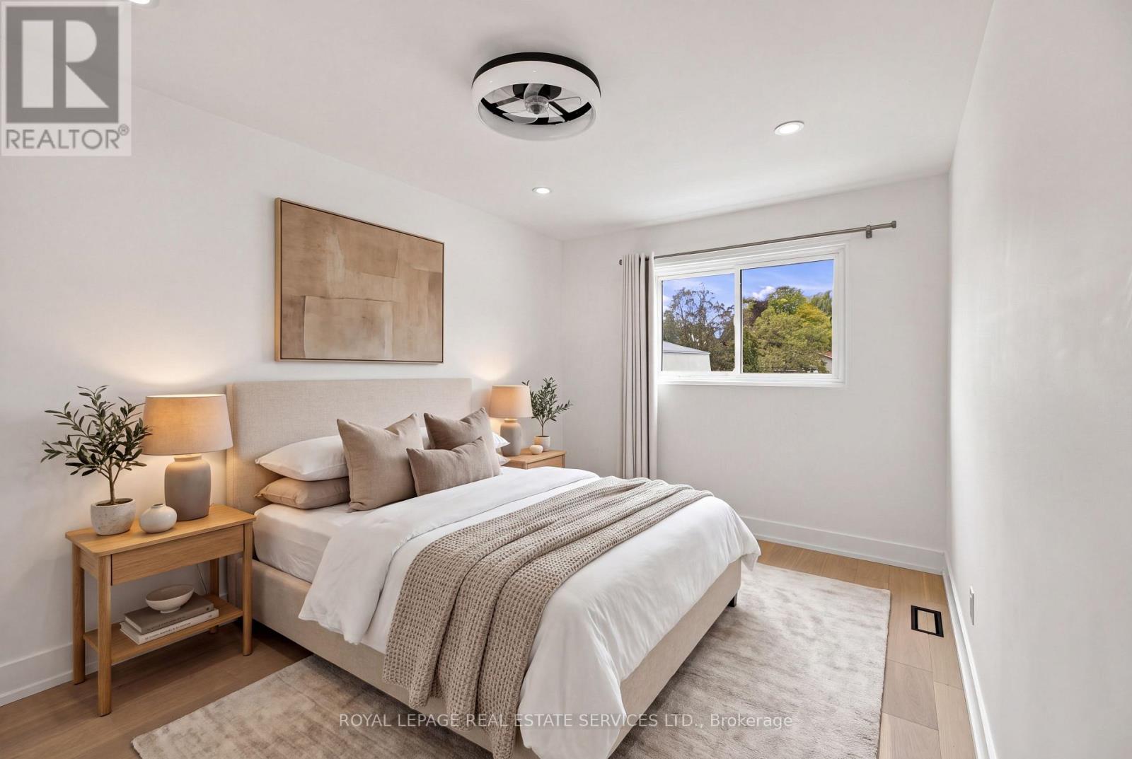 #53 400 MISSISSAUGA VALLEY BOULEVARD - Image 17