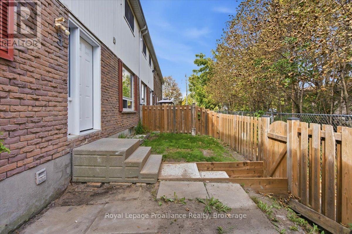 3- 11 Tracey Park Drive, Belleville, ON photo 34