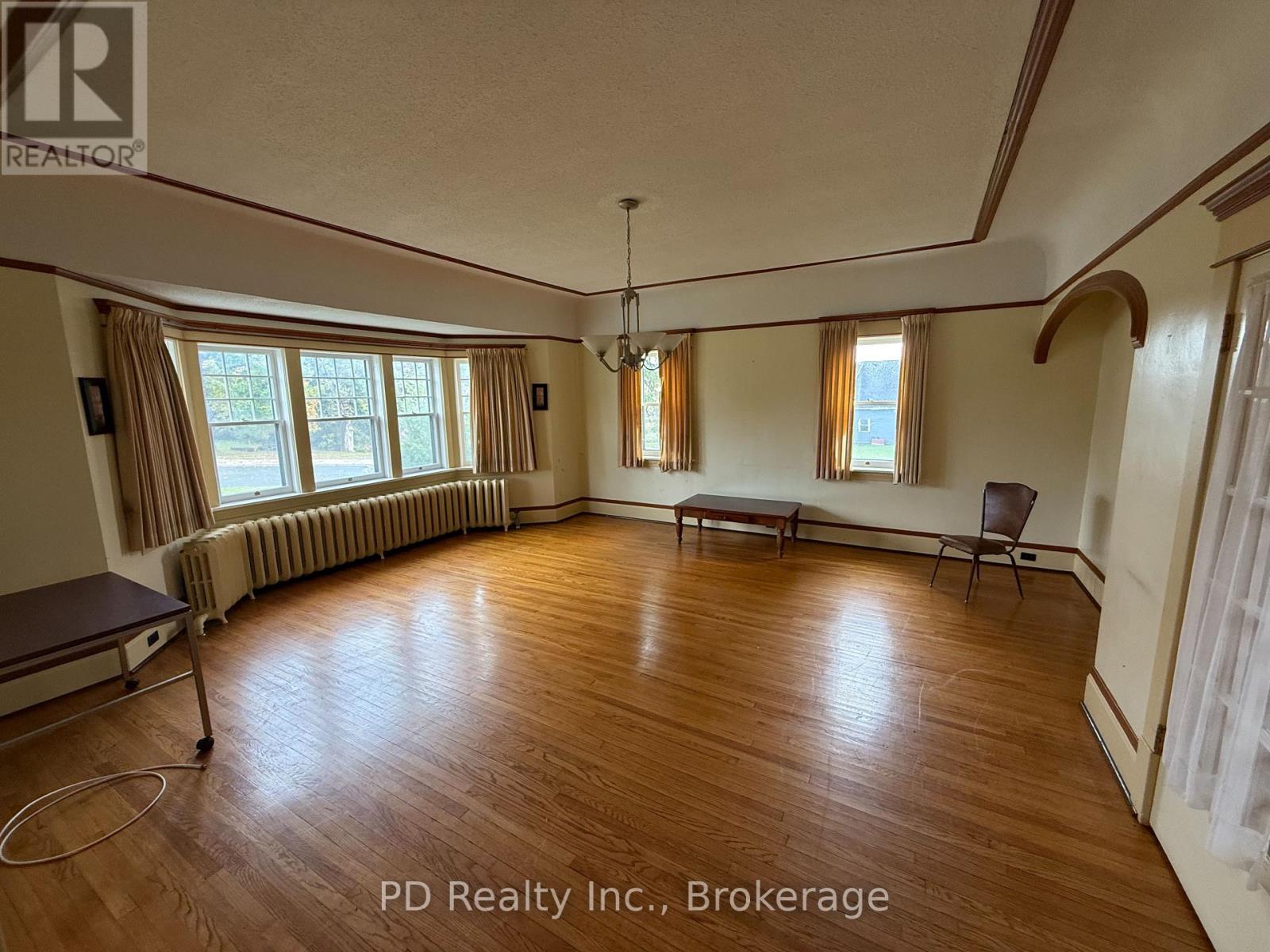 8 PRIVATE (DELORO) ROAD - 16