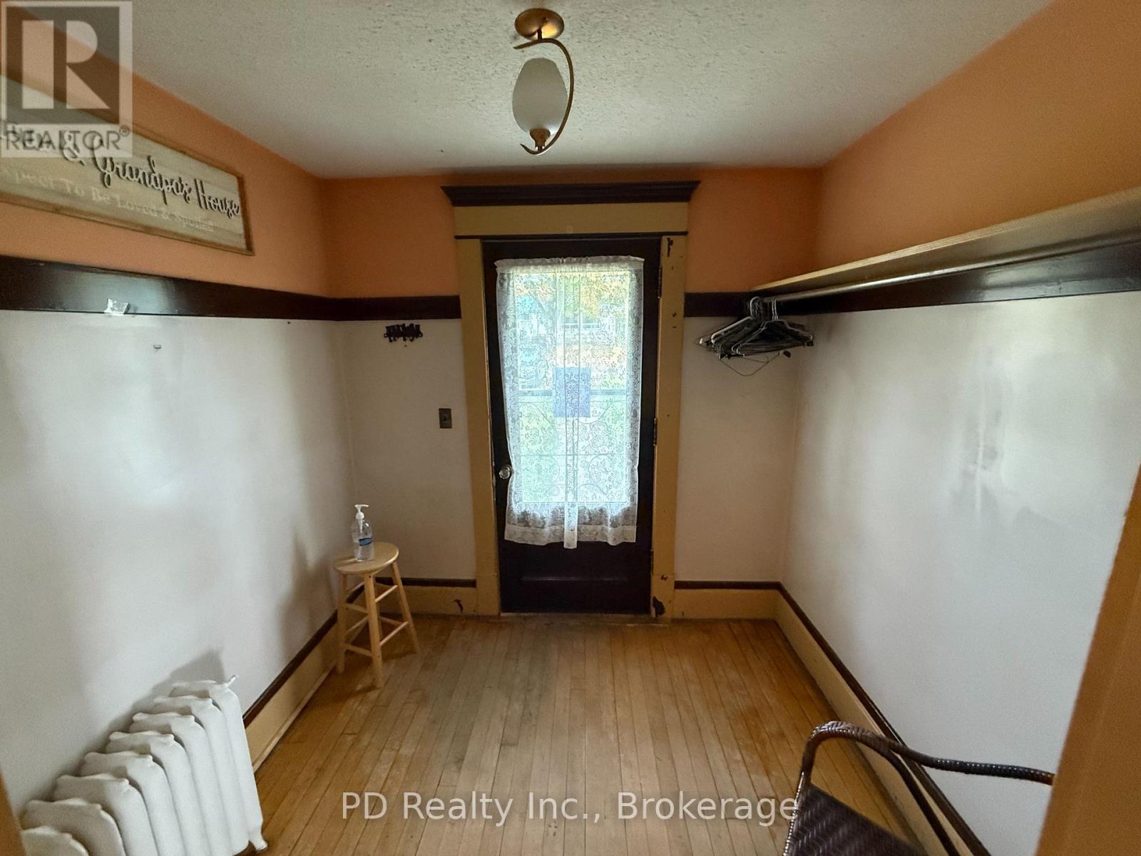 8 PRIVATE (DELORO) ROAD - 43