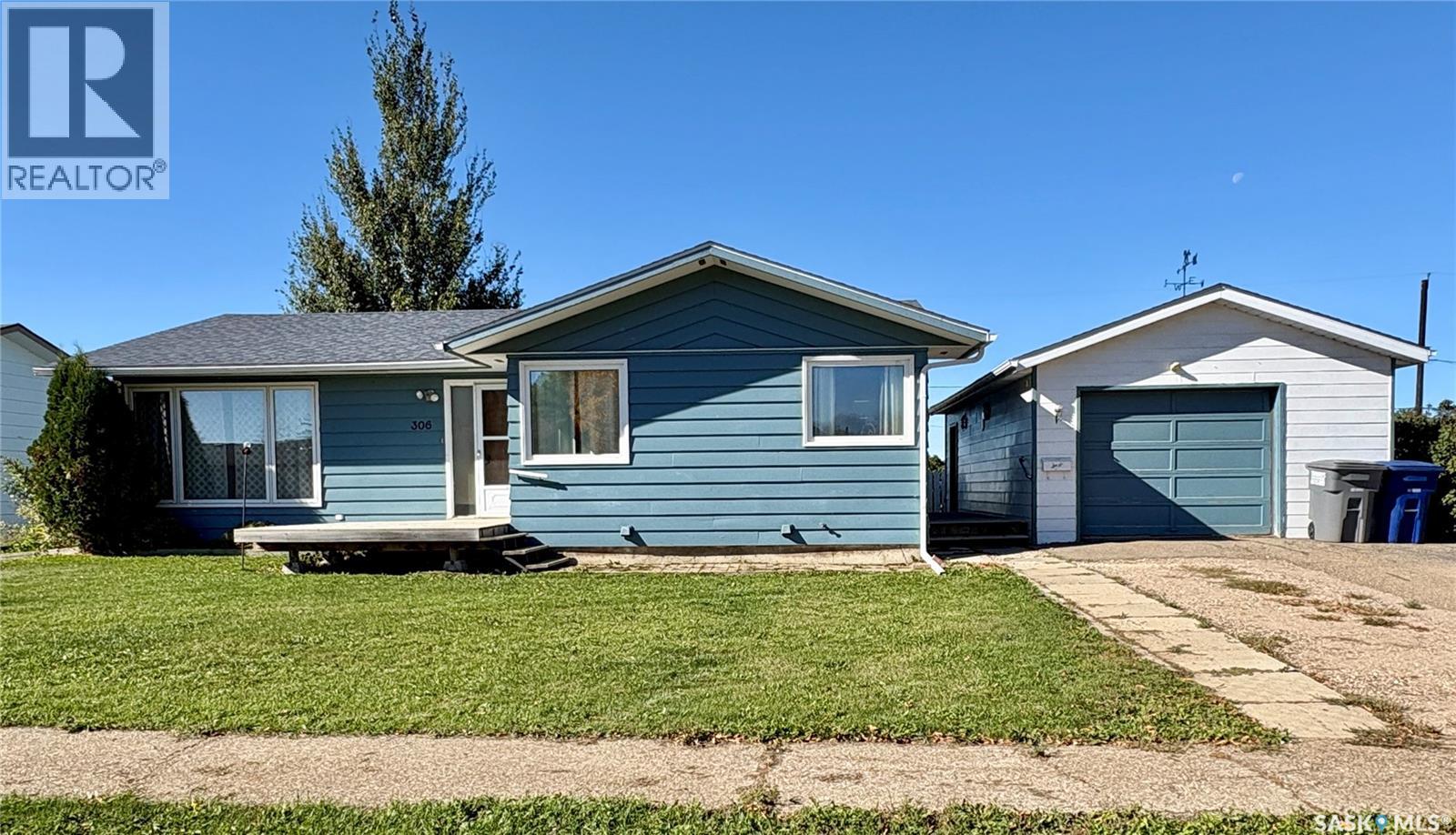 306 2nd STREET W, Kyle