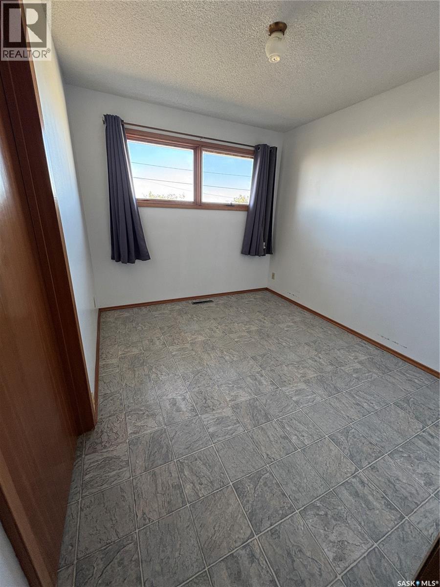 306 2nd STREET W - 13
