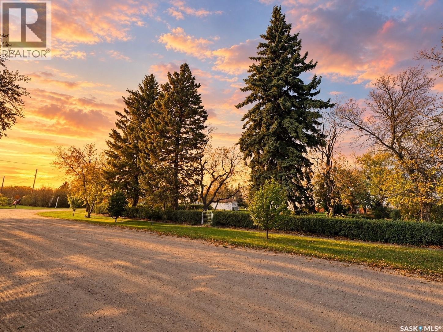 201 2nd AVENUE, Borden