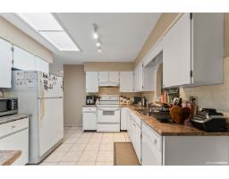 15156 93 Avenue, Surrey, BC V3R7C7 Photo 15