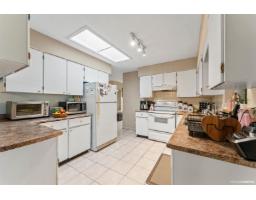 15156 93 Avenue, Surrey, BC V3R7C7 Photo 14
