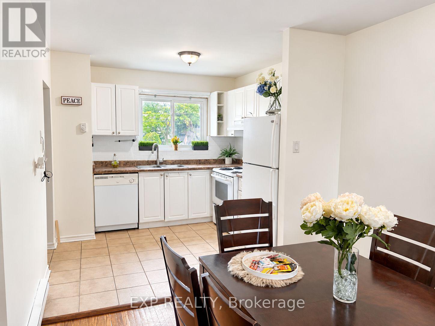 #111 55 GODSTONE ROAD - 3