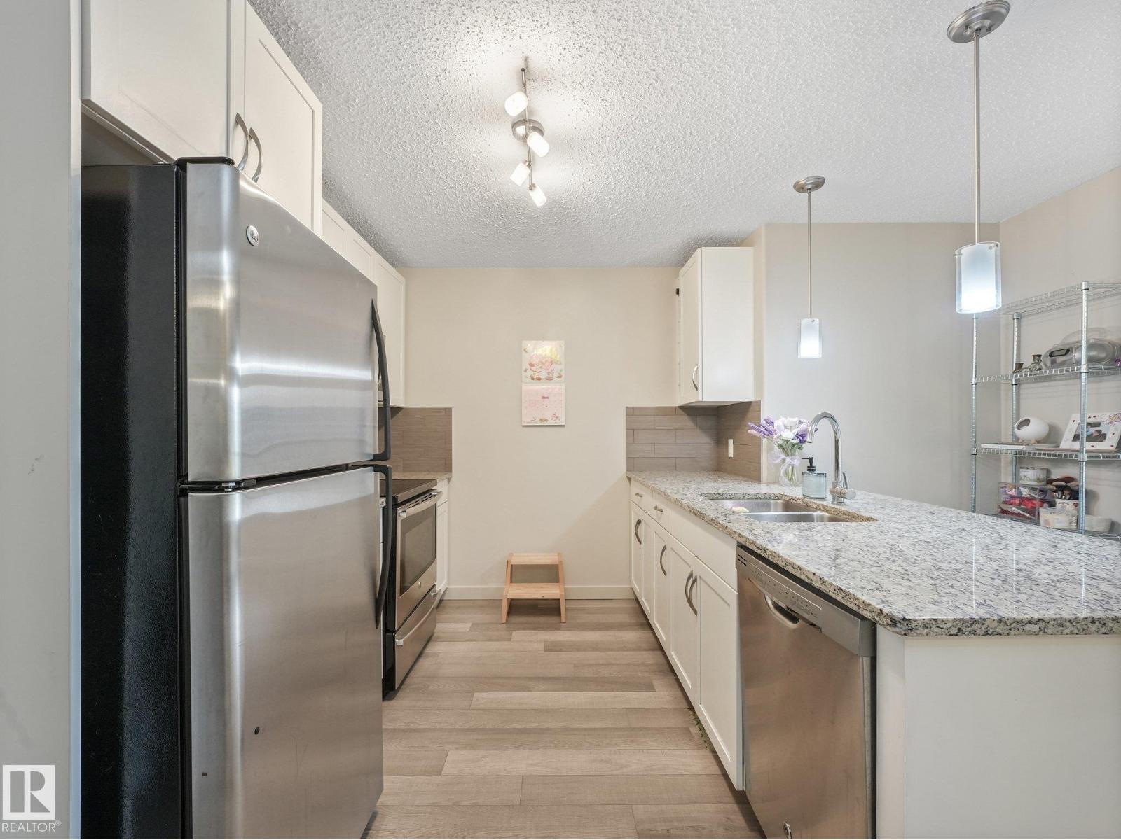 #259 7805 71 ST NW - 8