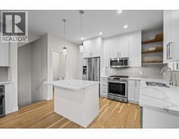 Primary Bedroom - 813 Rose Avenue, Kelowna, BC V1Y5K3 Photo 6