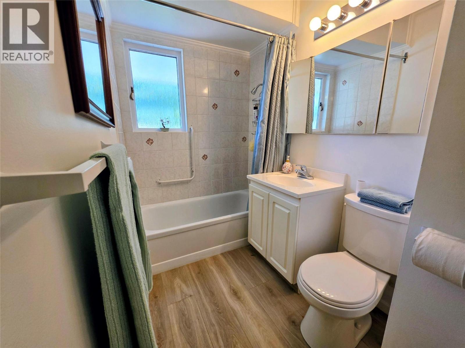 460 10th Avenue - 14
