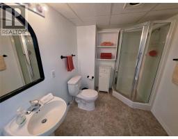 460 10th Avenue, Montrose, BC V0G1P0 Photo 25