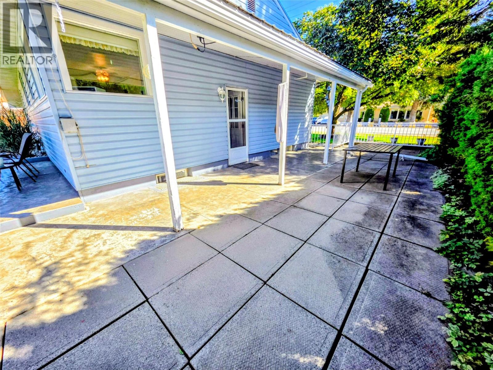 460 10th Avenue - Image 27