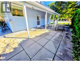 460 10th Avenue, Montrose, BC V0G1P0 Photo 27