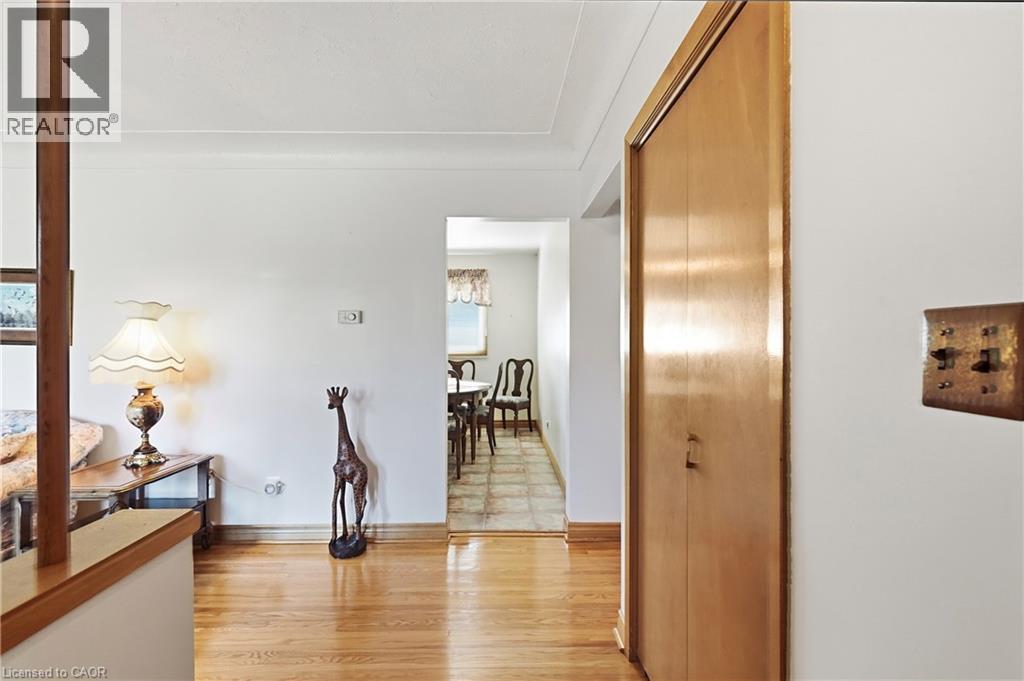 691 WINSTON Road - 8