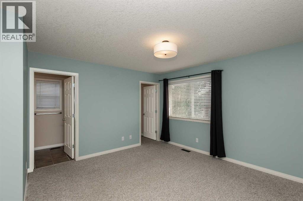 196 Eversyde Circle SW - 25
