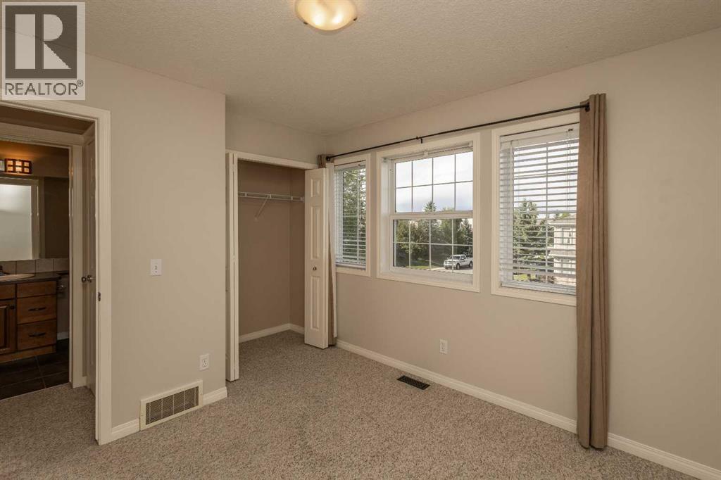 196 Eversyde Circle SW - 30