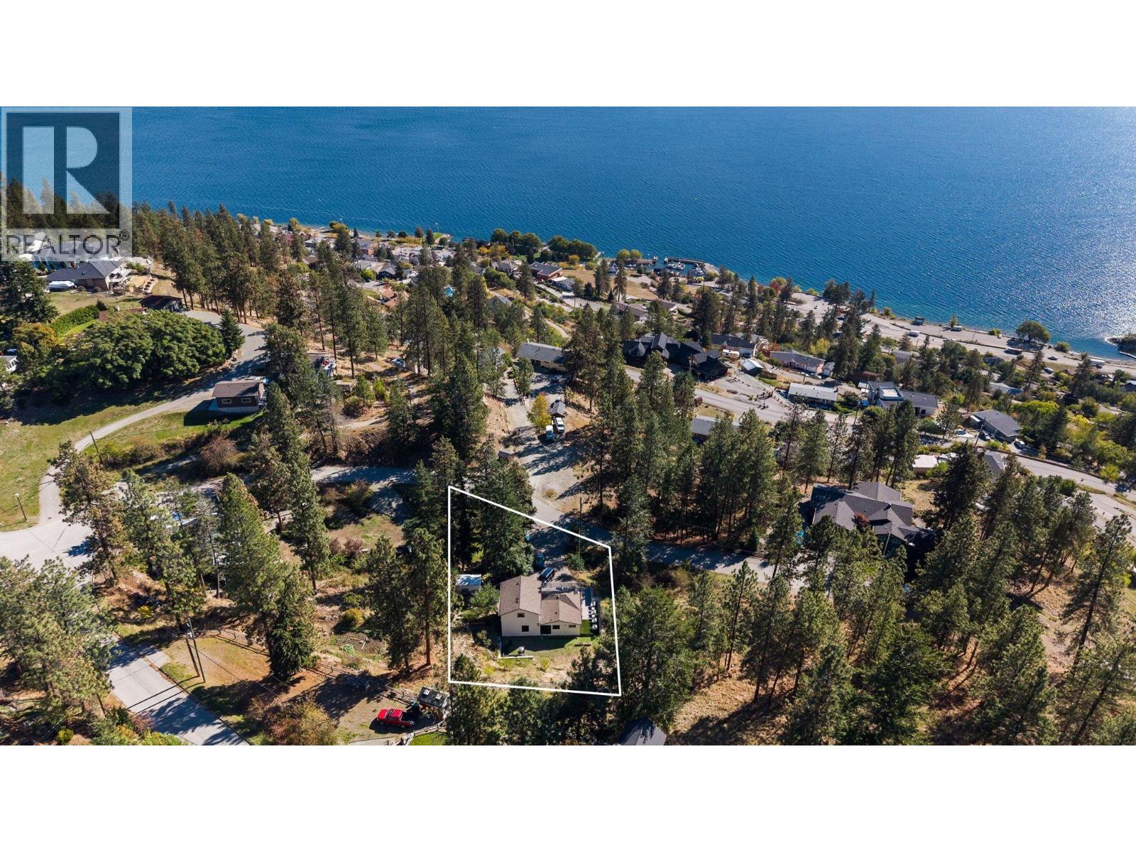 5828 Brown Place, Peachland